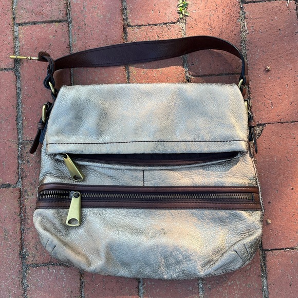 FOSSIL LEATHER LARGE BOHO SHOULDER BAG, distressed bronze, zippers - Picture 3 of 12